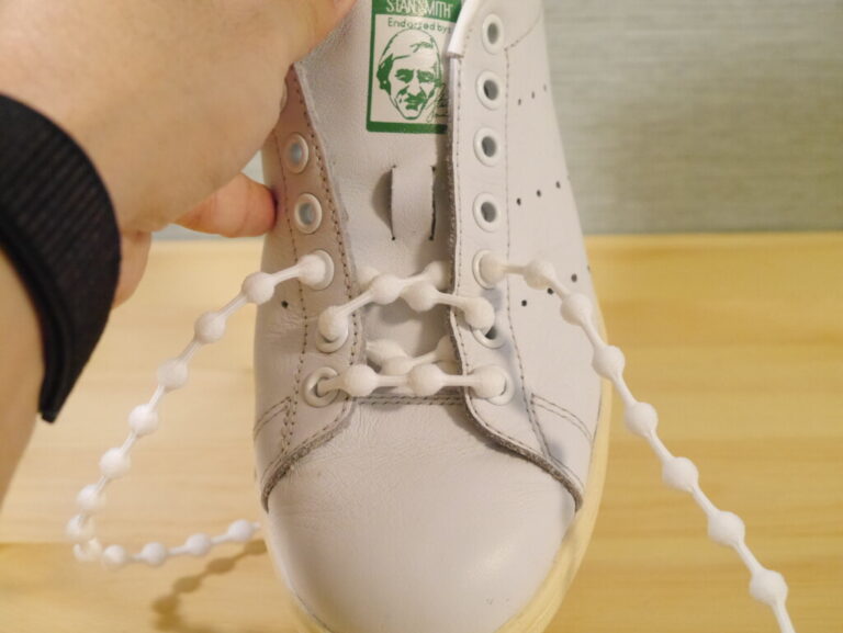 スタンスミスの靴紐を結ばない方法！スルッと履けて脱着も超楽！ shinyblog