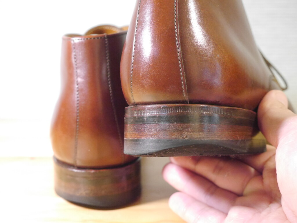 革靴　カカト修理　修理前②