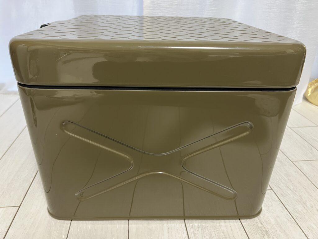 一七式特殊荷箱　サイド