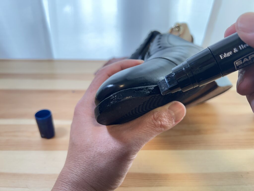 ヒールレストアラー　塗布